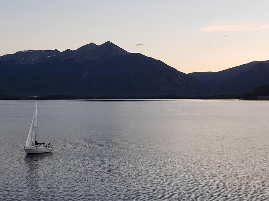 Lake Front Condo 1Bd - Fully Remodeled! Dillon Eksteriør billede