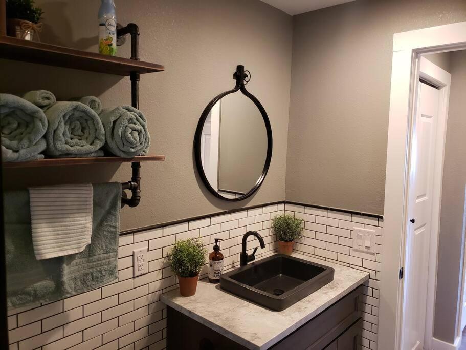 Lake Front Condo 1Bd - Fully Remodeled! Dillon Eksteriør billede